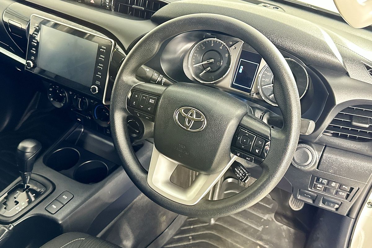 2024 Toyota HILUX SR (4x4) GUN126R 4X4