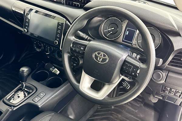 2023 Toyota HILUX SR (4x4) GUN126R 4X4