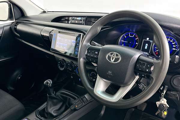 2019 Toyota HILUX SR (4x4) GUN126R MY19 4X4