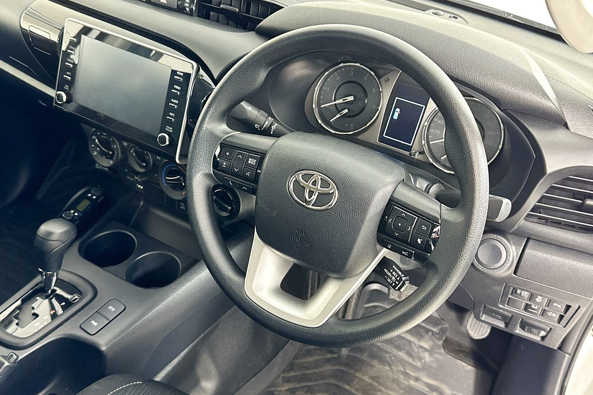 2024 Toyota HILUX SR (4x4) GUN126R 4X4