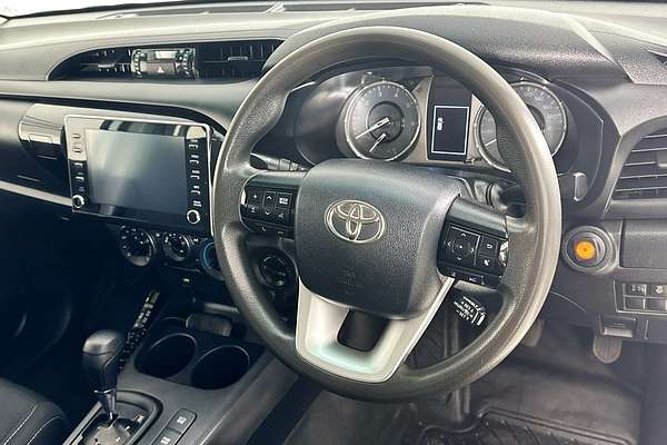 2021 Toyota HILUX SR (4x4) GUN126R FACELIFT 4X4