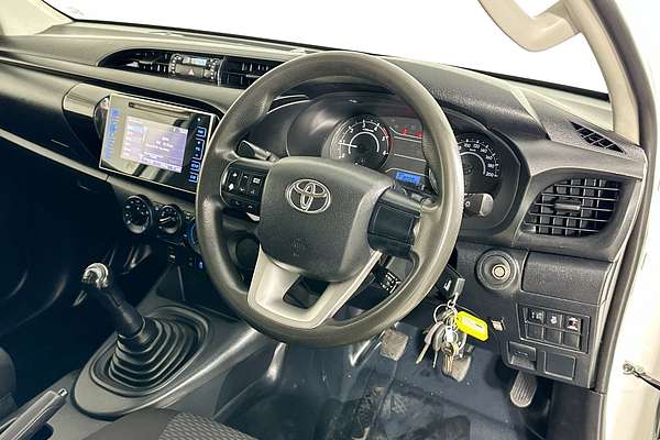2016 Toyota Hilux WORKMATE GUN122R REAR WHEEL DRIVE