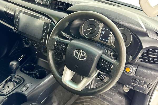2021 Toyota HILUX SR (4x4) GUN126R FACELIFT 4X4