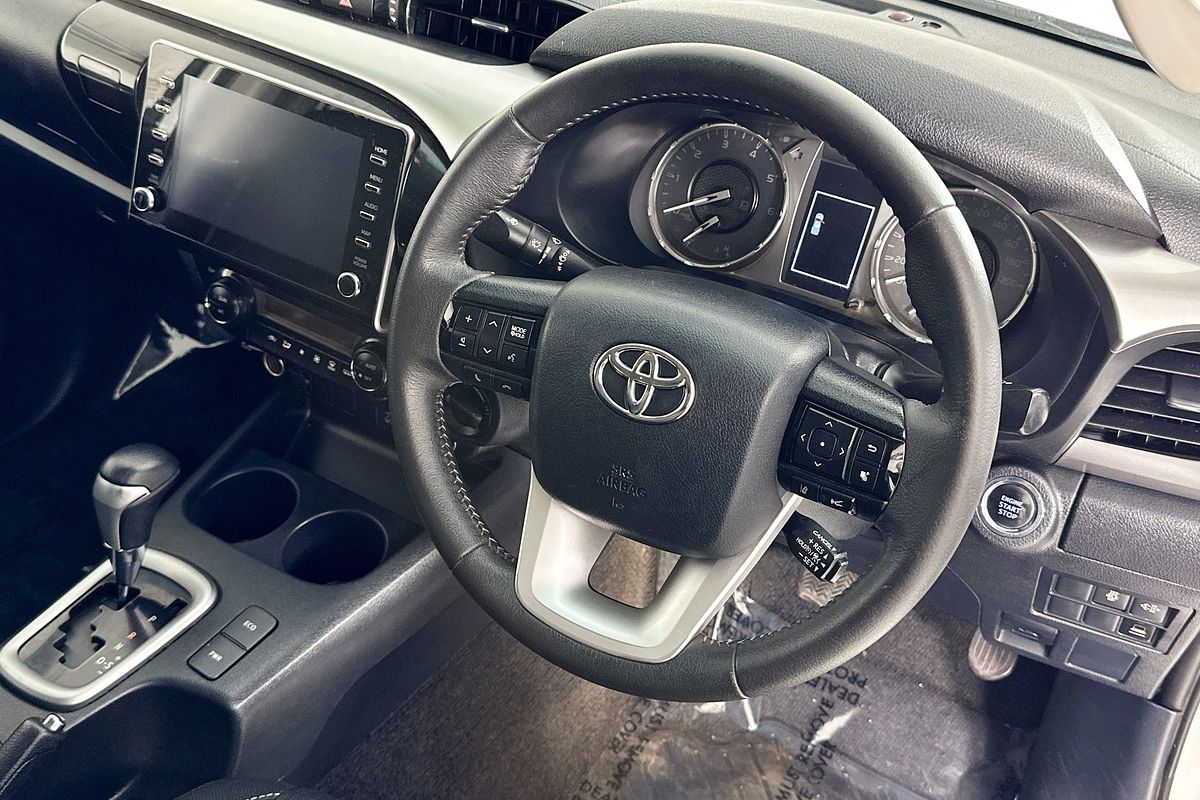 2021 Toyota HILUX SR5 (4x4) GUN126R 4X4