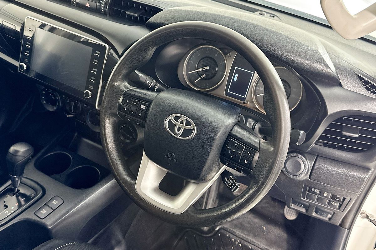 2021 Toyota HILUX SR (4x4) GUN126R 4X4
