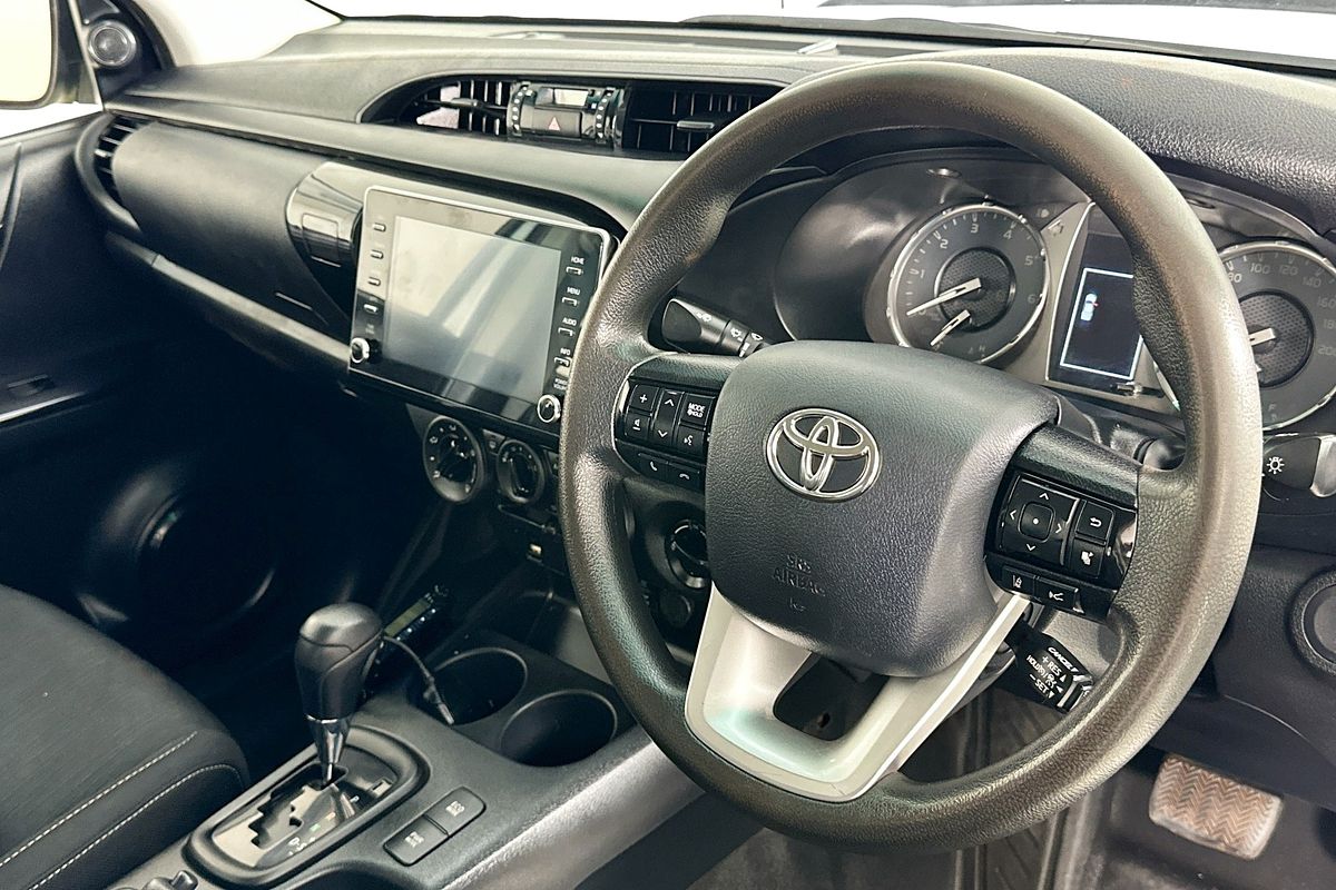 2021 Toyota HILUX SR (4x4) GUN126R 4X4