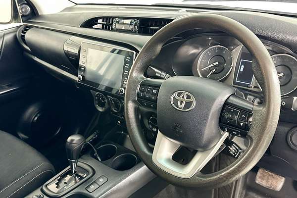 2021 Toyota HILUX SR (4x4) GUN126R 4X4