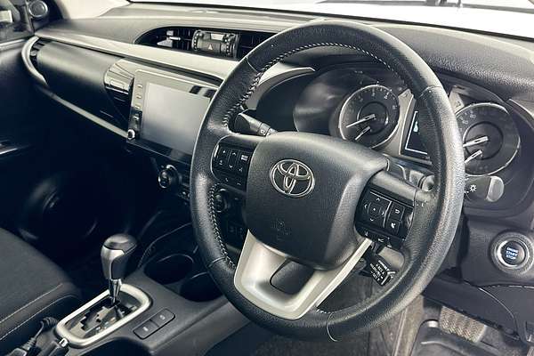 2022 Toyota HILUX SR5 (4x4) GUN126R 4X4