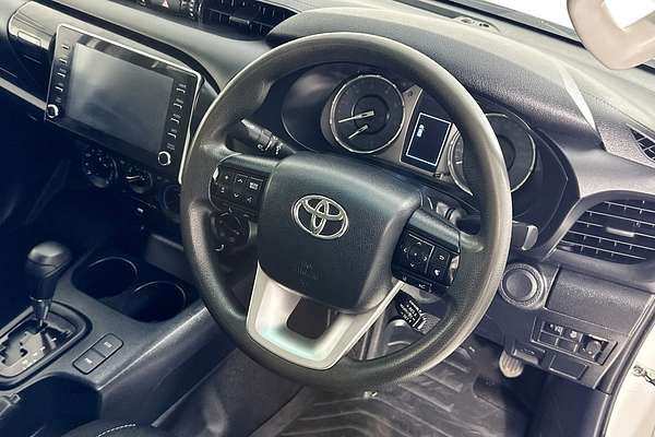 2022 Toyota HILUX SR (4x4) GUN126R 4X4