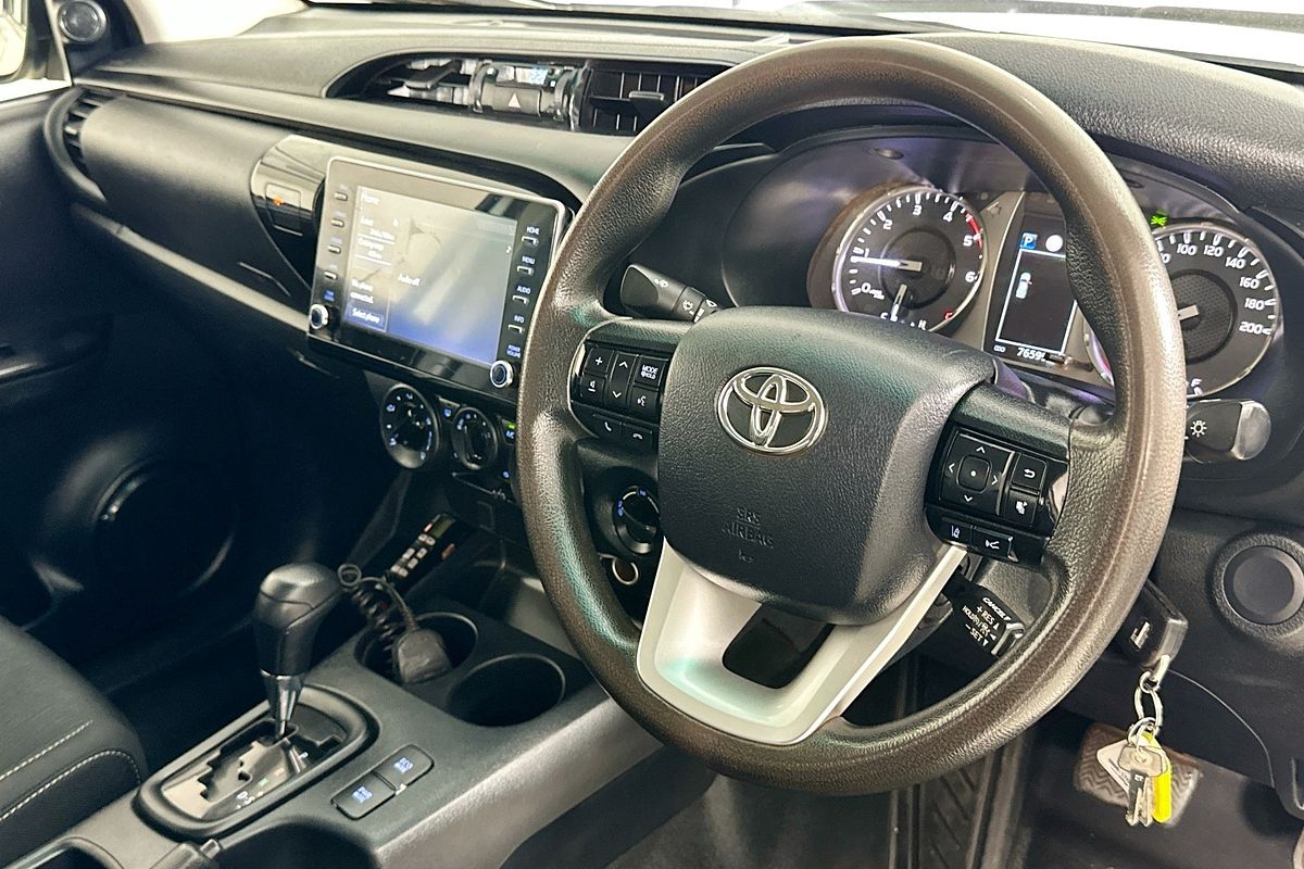 2021 Toyota HILUX SR (4x4) GUN126R FACELIFT 4X4