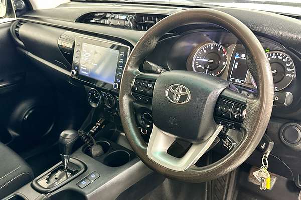 2021 Toyota HILUX SR (4x4) GUN126R FACELIFT 4X4