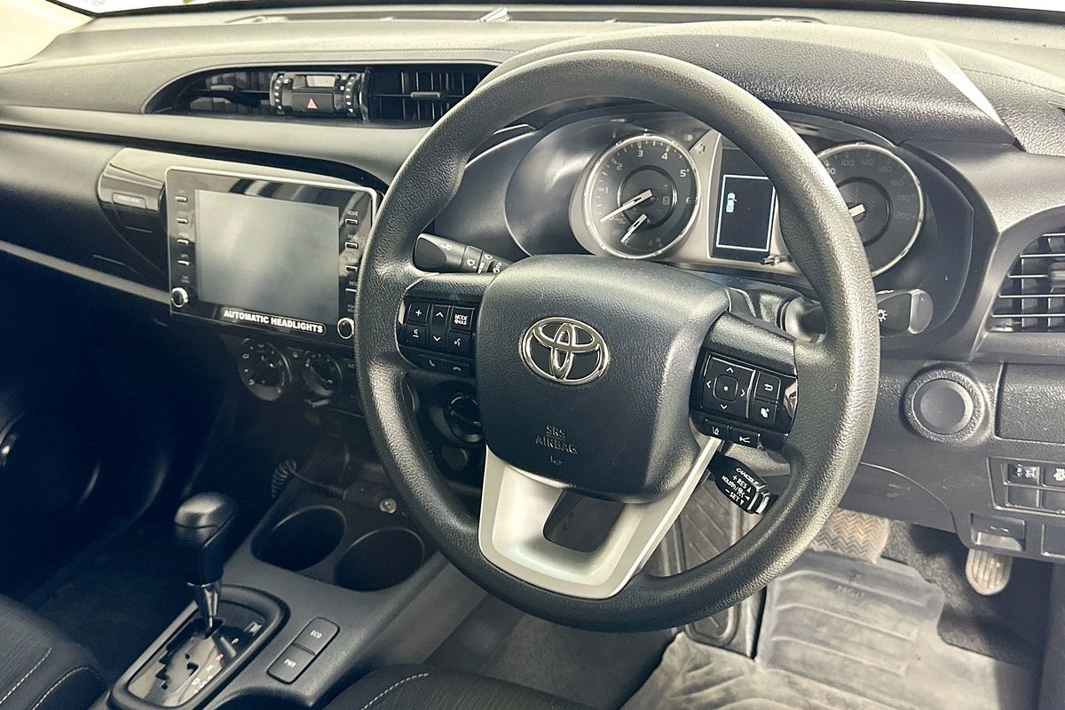 2022 Toyota HILUX SR (4x4) GUN126R 4X4