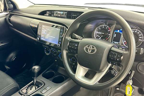 2022 Toyota HILUX SR (4x4) GUN126R 4X4