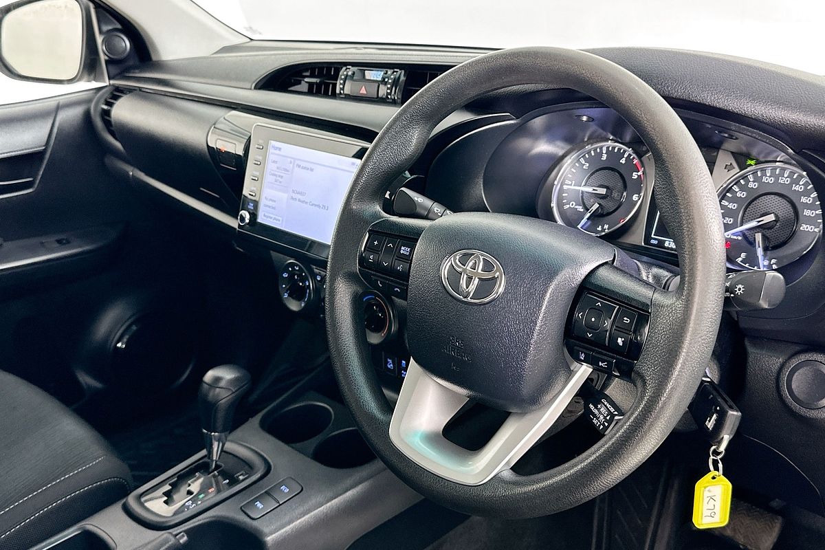 2022 Toyota HILUX SR (4x4) GUN126R 4X4