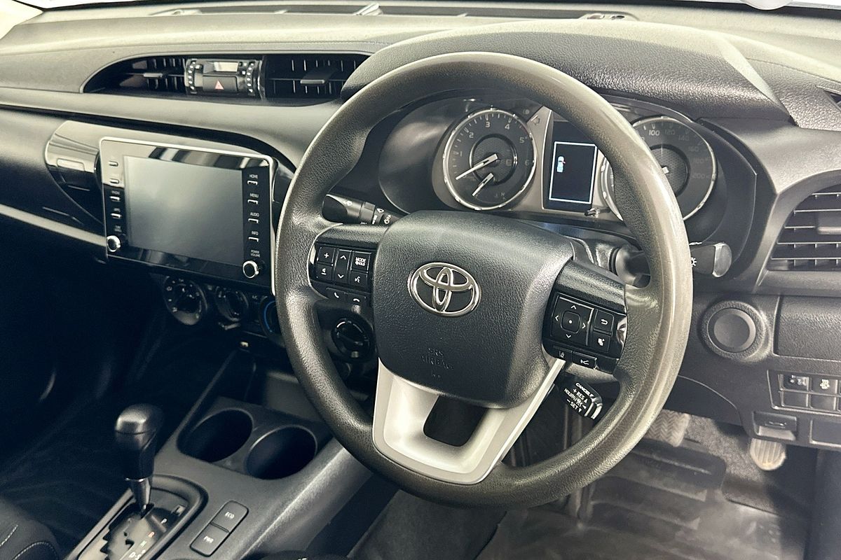 2022 Toyota HILUX SR (4x4) GUN126R 4X4