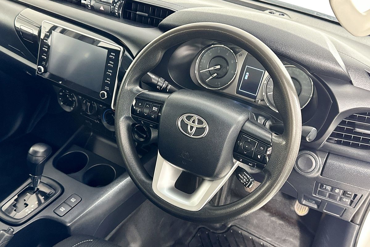 2021 Toyota HILUX SR (4x4) GUN126R FACELIFT 4X4