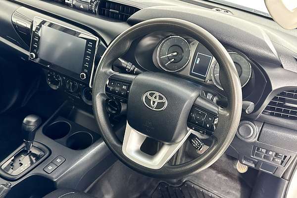 2021 Toyota HILUX SR (4x4) GUN126R FACELIFT 4X4