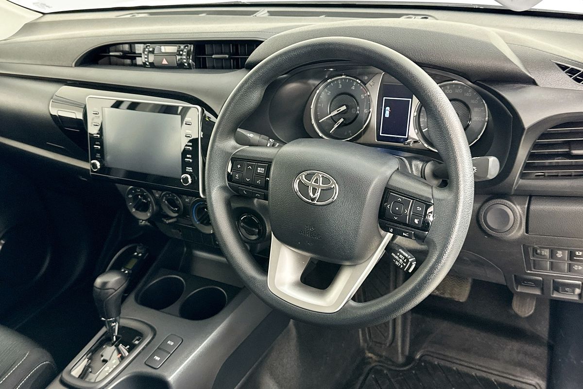 2023 Toyota HILUX SR (4x4) GUN126R 4X4