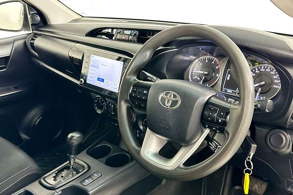2022 Toyota HILUX SR (4x4) GUN126R 4X4