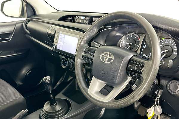 2020 Toyota HILUX WORKMATE HI-RIDER GUN135R FACELIFT 4x2