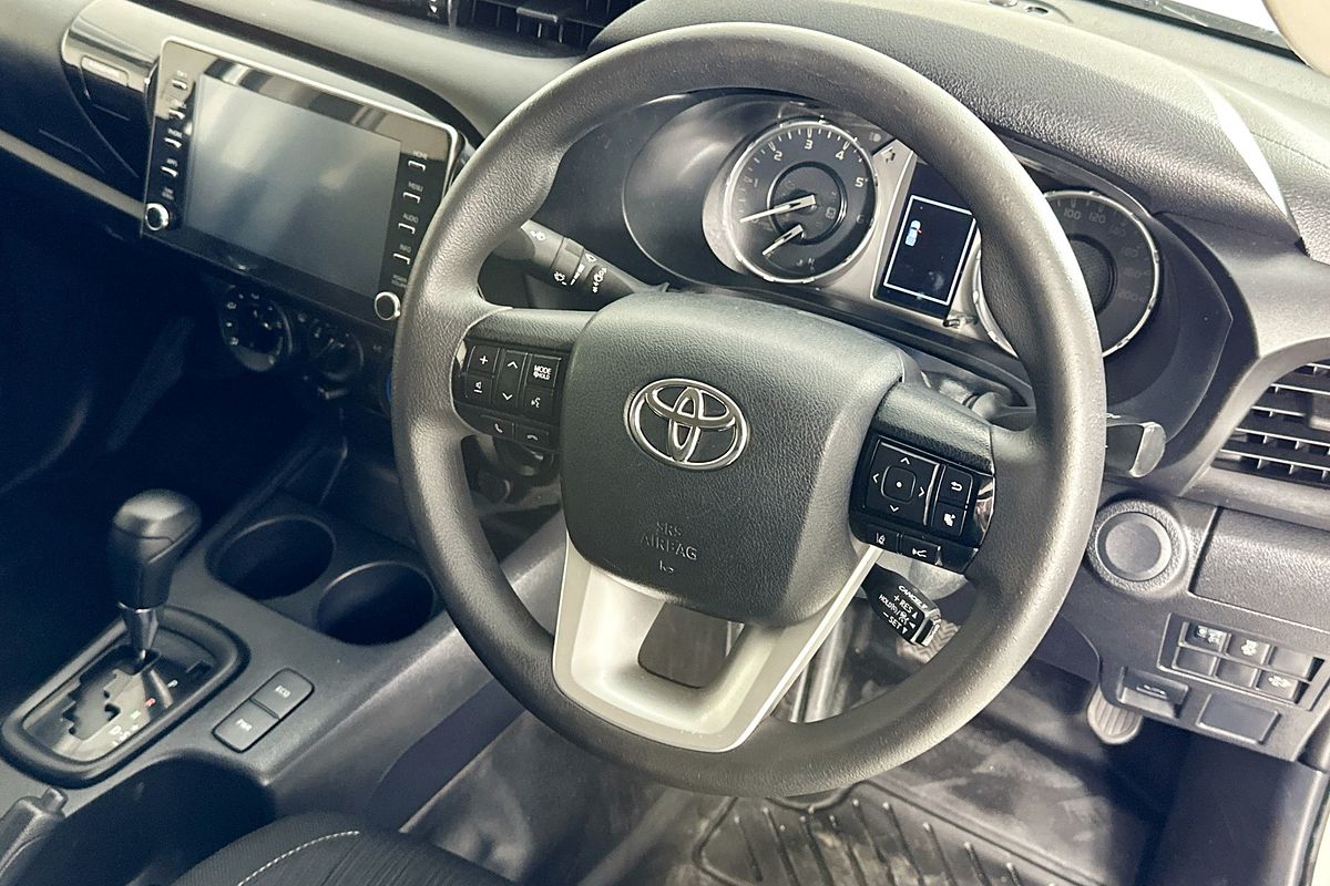 2021 Toyota HILUX SR (4x4) GUN126R FACELIFT 4X4