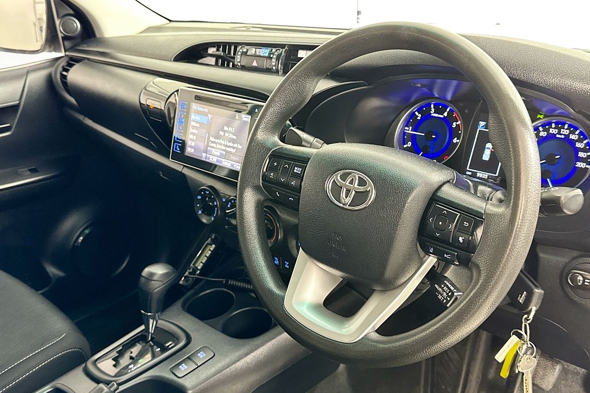 2019 Toyota HILUX SR (4x4) GUN126R MY19 4X4