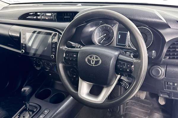 2021 Toyota HILUX SR (4x4) GUN126R FACELIFT 4X4