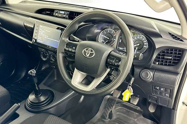 2020 Toyota HILUX WORKMATE HI-RIDER GUN135R FACELIFT 4x2