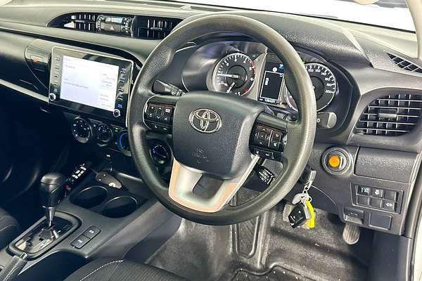 2022 Toyota HILUX SR (4x4) GUN126R 4X4