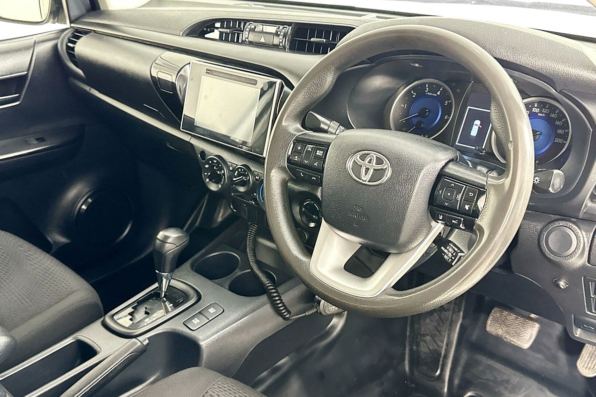 2019 Toyota HILUX SR (4x4) GUN126R MY19 4X4