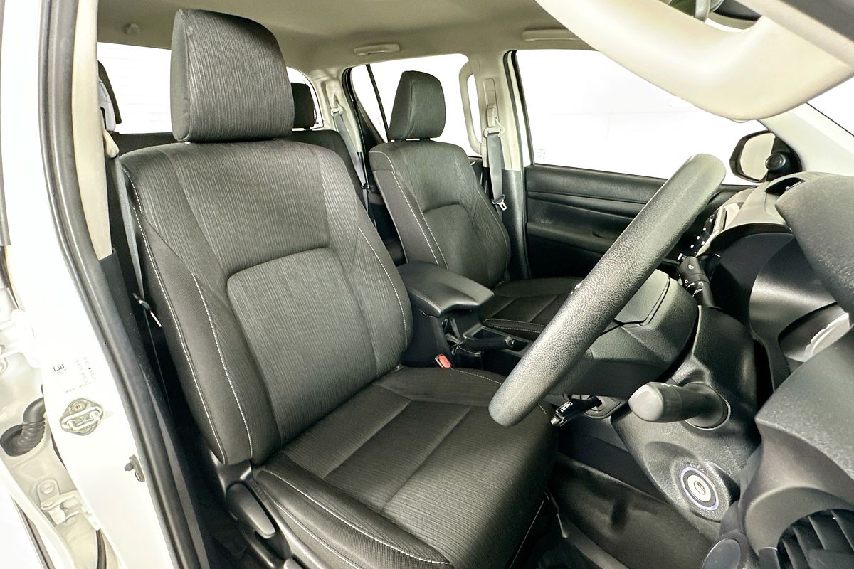 2022 Toyota HILUX SR (4x4) GUN126R 4X4