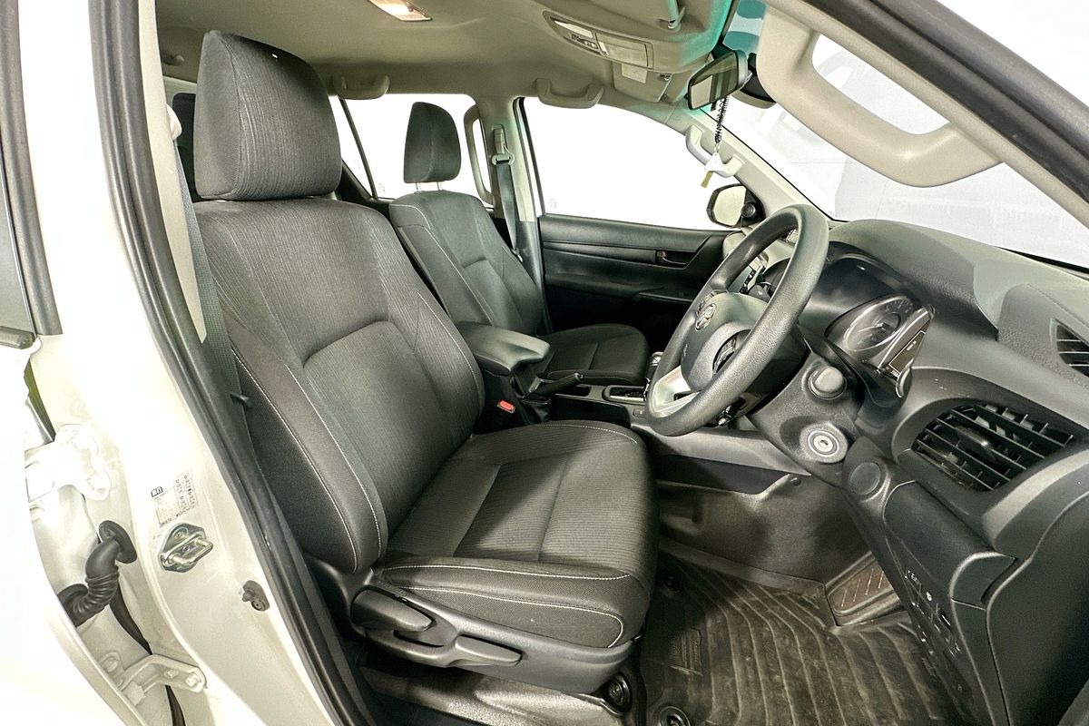 2024 Toyota HILUX SR (4x4) GUN126R 4X4