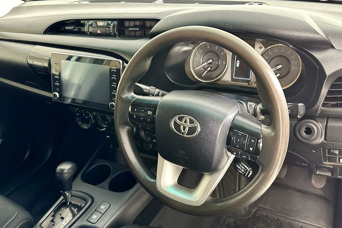 2021 Toyota HILUX SR (4x4) GUN126R 4X4