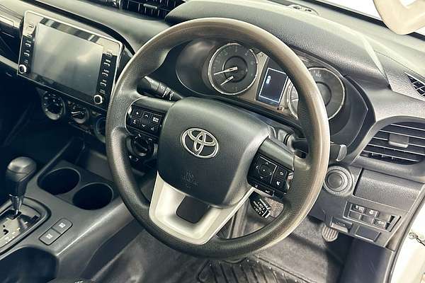 2021 Toyota HILUX SR (4x4) GUN126R 4X4