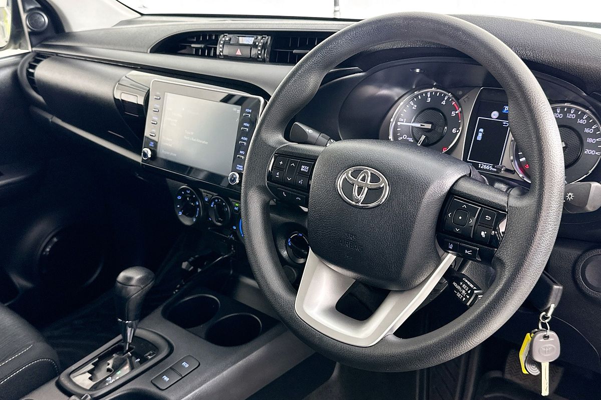 2023 Toyota HILUX SR (4x4) GUN126R 4X4
