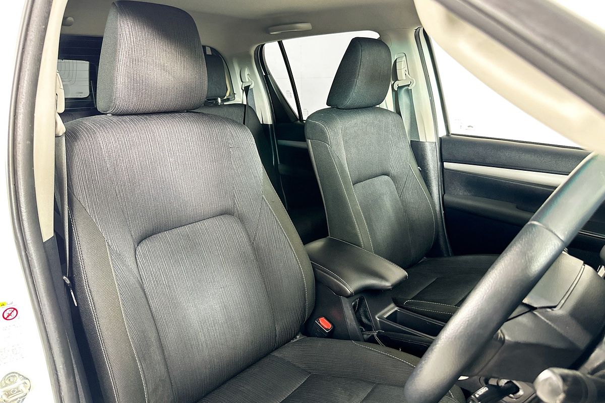 2019 Toyota HILUX SR5 (4x4) GUN126R MY19 4X4