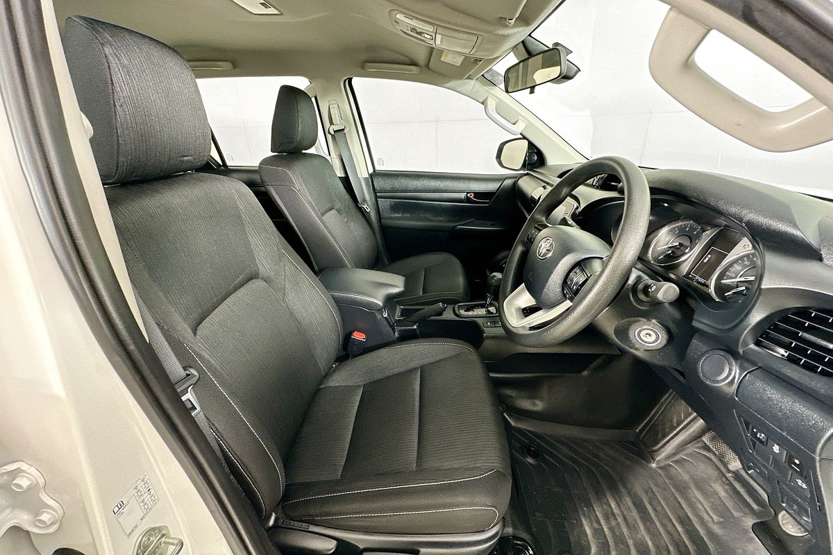 2022 Toyota HILUX SR (4x4) GUN126R 4X4