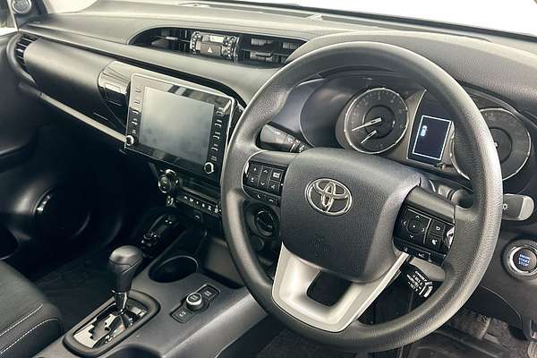 2025 Toyota HILUX SR 48V (4x4) GUN126R RC 4X4