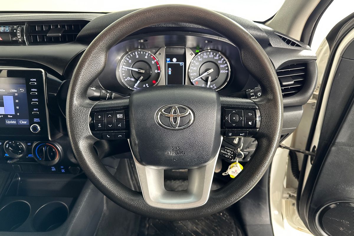 2021 Toyota HILUX SR (4x4) GUN126R FACELIFT 4X4