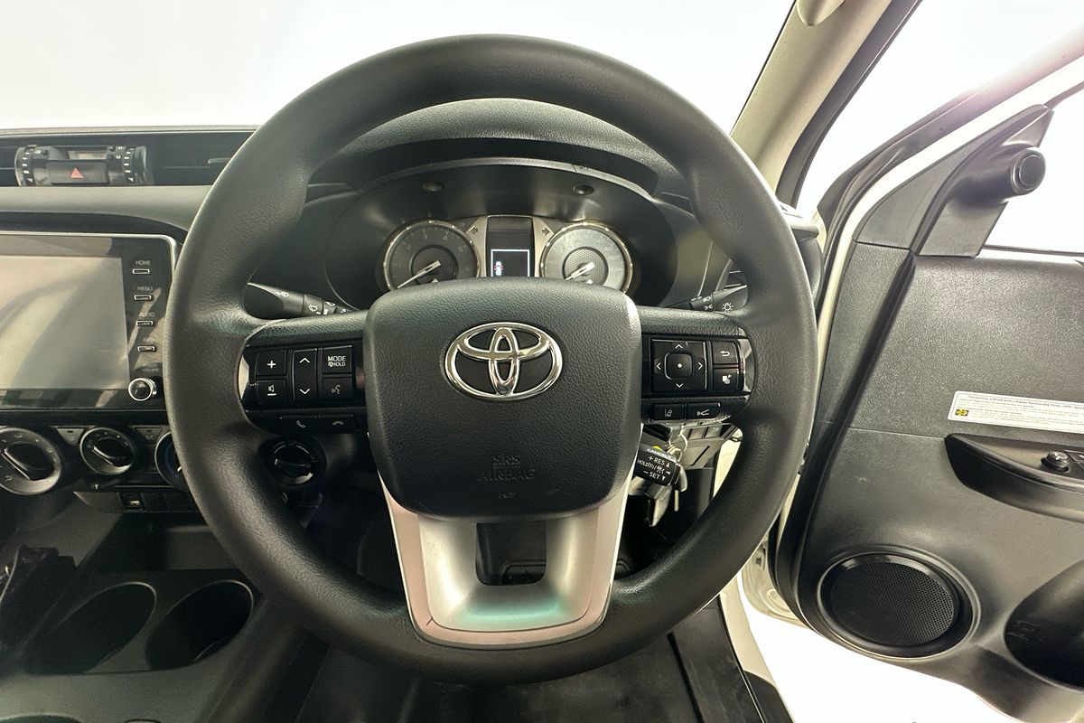 2021 Toyota HILUX SR (4x4) GUN126R FACELIFT 4X4