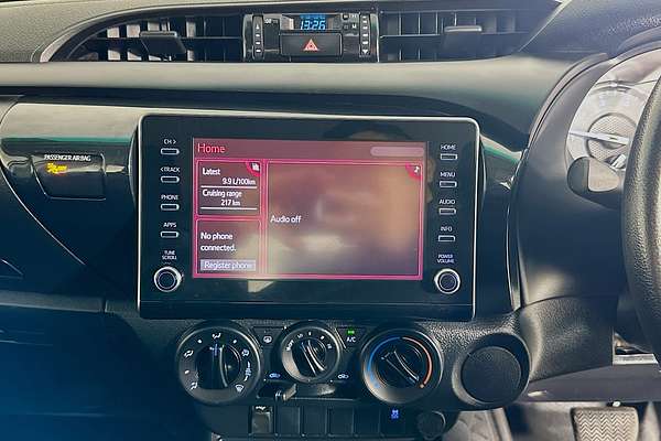 2021 Toyota HILUX SR (4x4) GUN126R FACELIFT 4X4