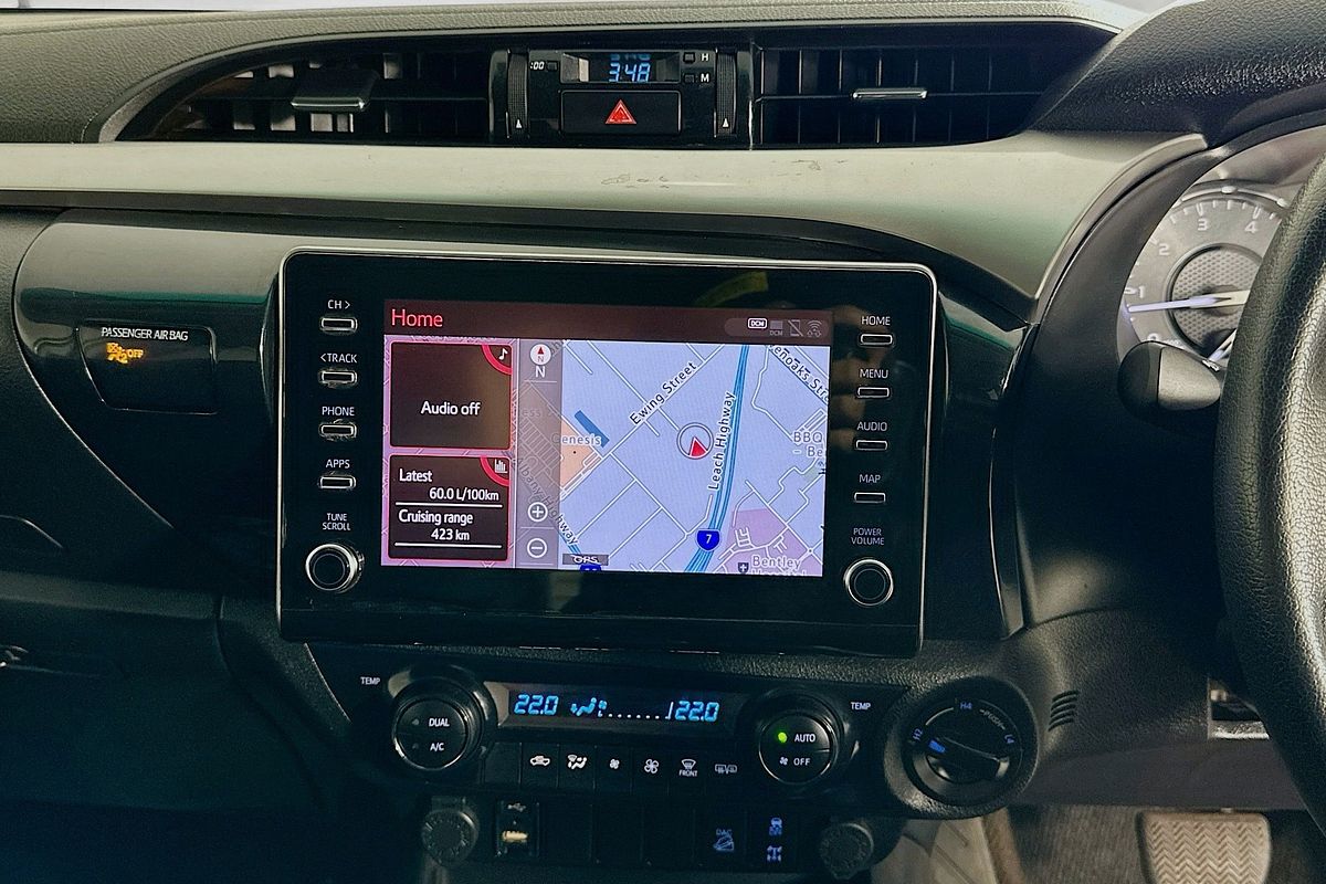2021 Toyota HILUX SR5 (4x4) GUN126R FACELIFT 4X4