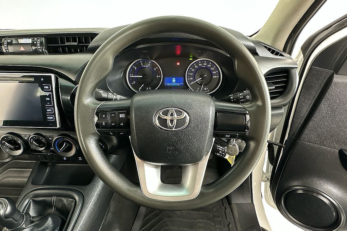 2018 Toyota Hilux SR GUN126R 4X4