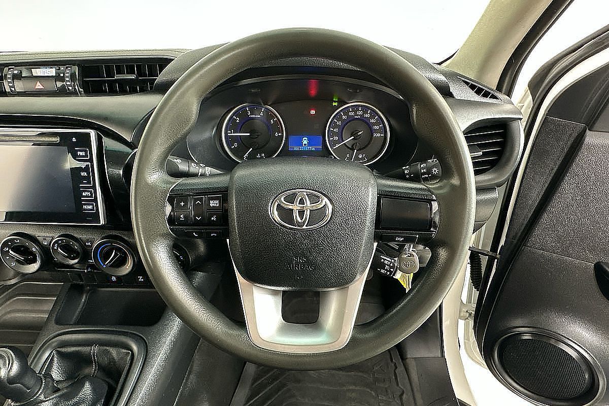 2018 Toyota HILUX SR (4x4) GUN126R MY19 4X4