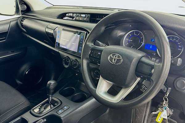 2017 Toyota HILUX SR (4x4) GUN126R MY17 4X4