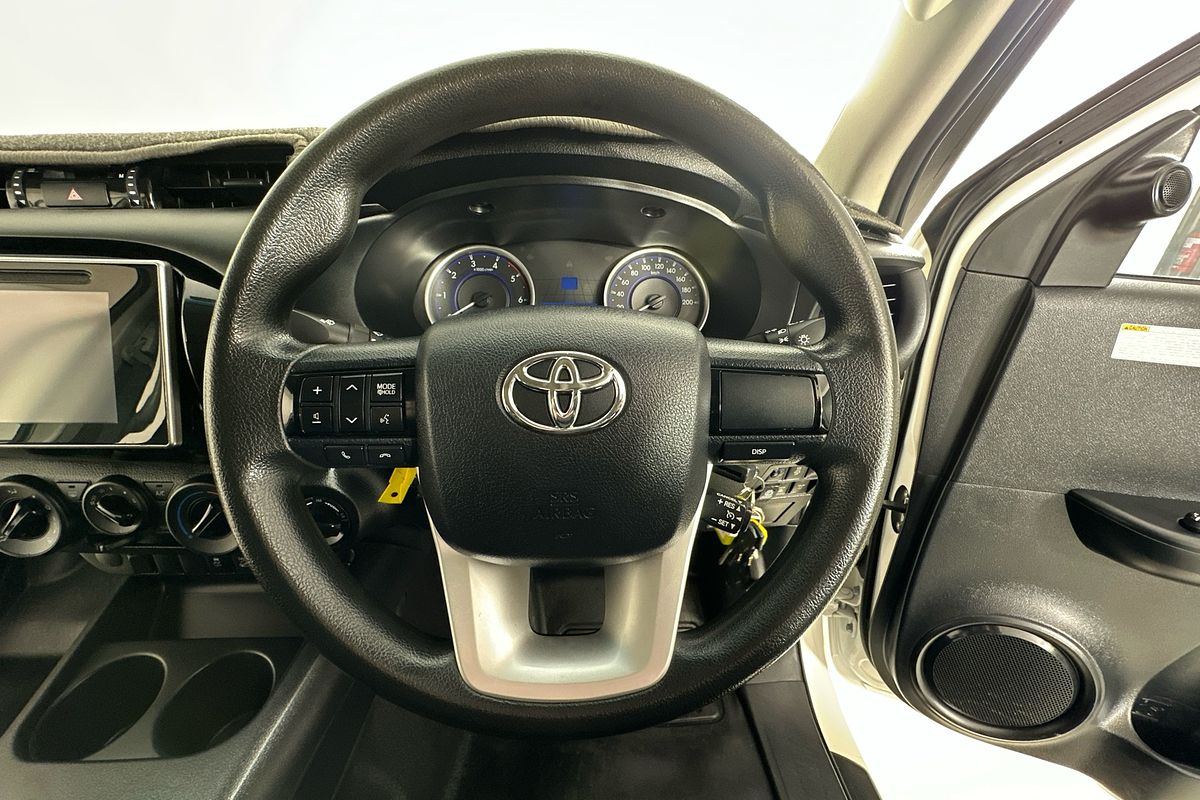 2018 Toyota HILUX SR (4x4) GUN126R MY17 4X4