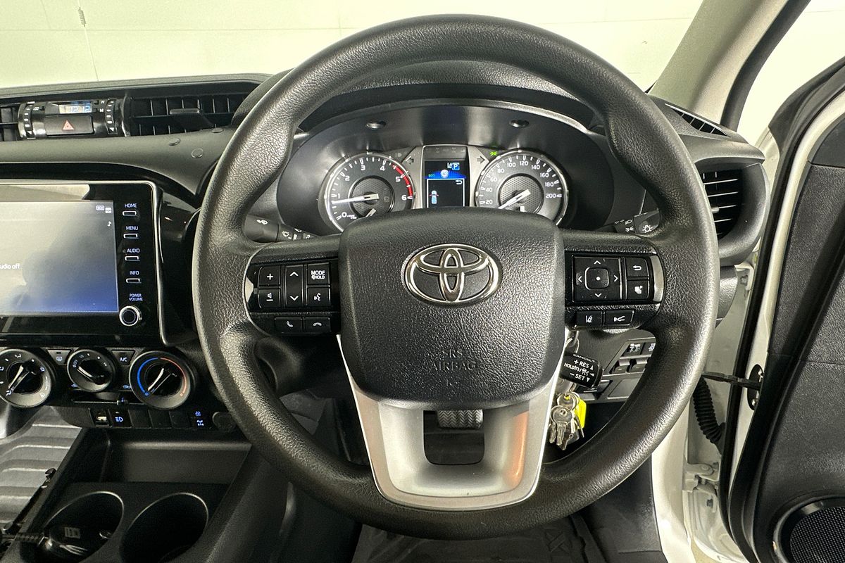 2021 Toyota HILUX SR (4x4) GUN126R 4X4