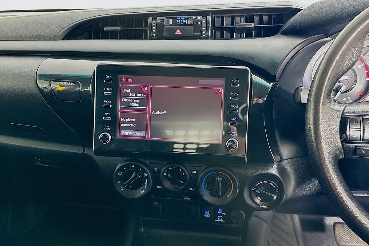 2020 Toyota HILUX SR (4x4) GUN126R FACELIFT 4X4
