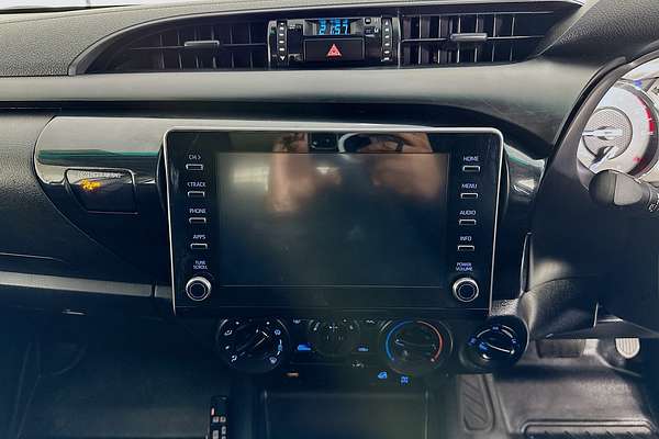 2021 Toyota HILUX SR (4x4) GUN126R FACELIFT 4X4