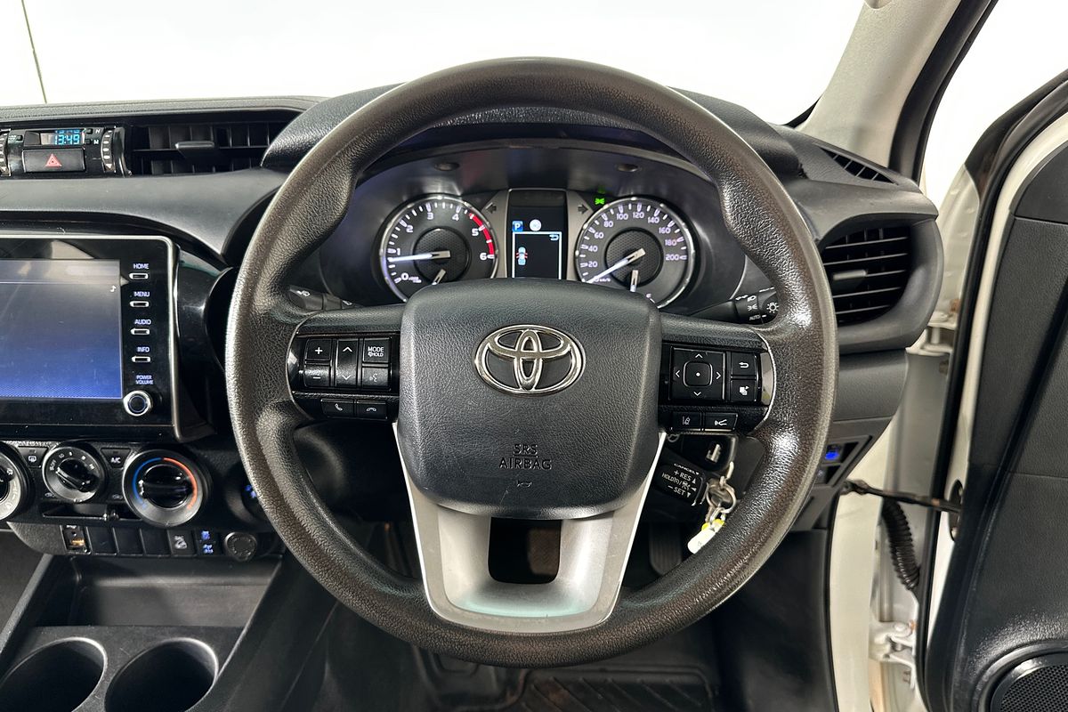 2021 Toyota HILUX SR (4x4) GUN126R 4X4